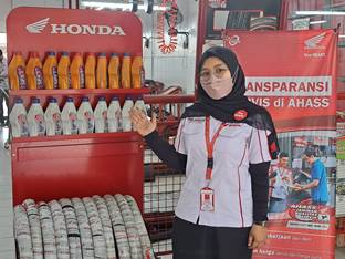 PT Capella Dinamik Nusantara (CDN) Main Dealer Honda Wilayah Riau ganti oli cuma Rp20 ribu (foto/ist)